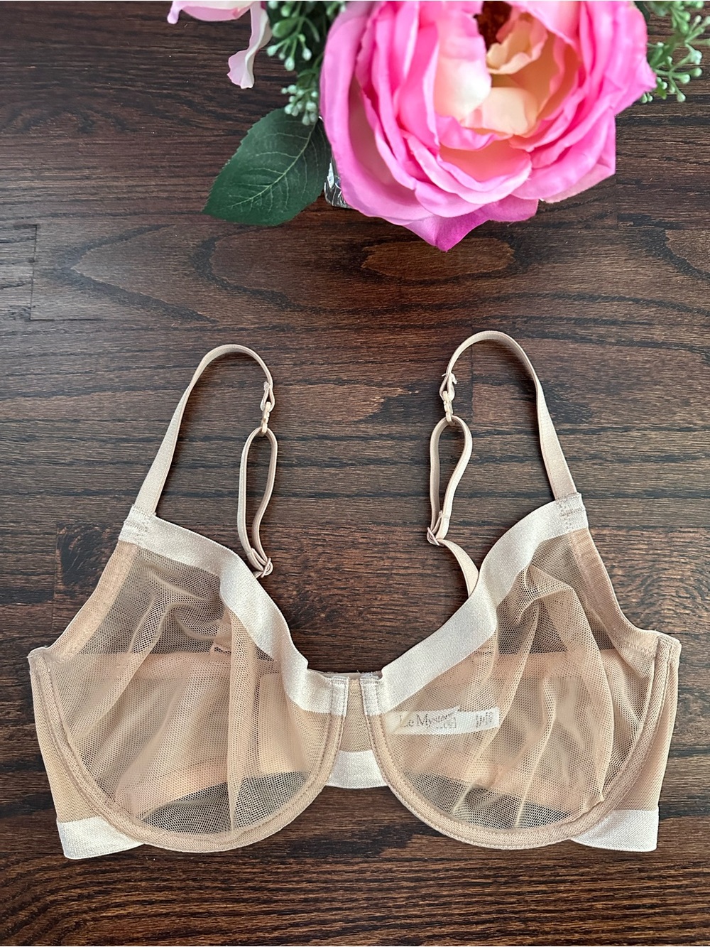 Le Mystere Natural Infinite Sheer Unlined Bra, size 34DDD/F